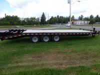  Quality Trailers Pintle Deckover Tri-Axle Professional Grade Remorque pour Équipement 